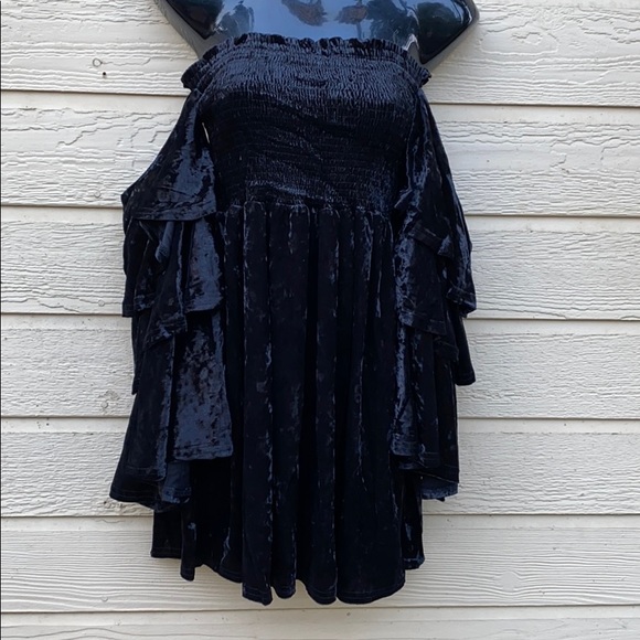 Black Off-Shoulder Whimsical Goth Bell Sleeve Velvet Mini Dress – Size M - Picture 5 of 16